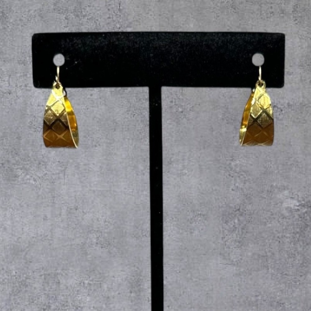 Hoop Earrings Women Gold Tone Diamond Etched Tapered Textured